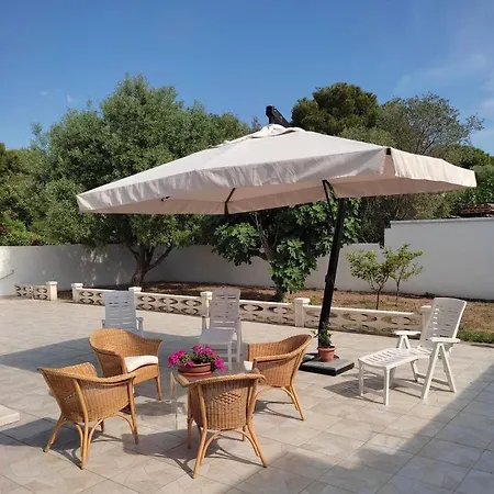 Cohiba - 700m Dal Mare Ferienhaus *