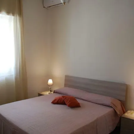 Cohiba - 700m Dal Mare Дом отдыха *